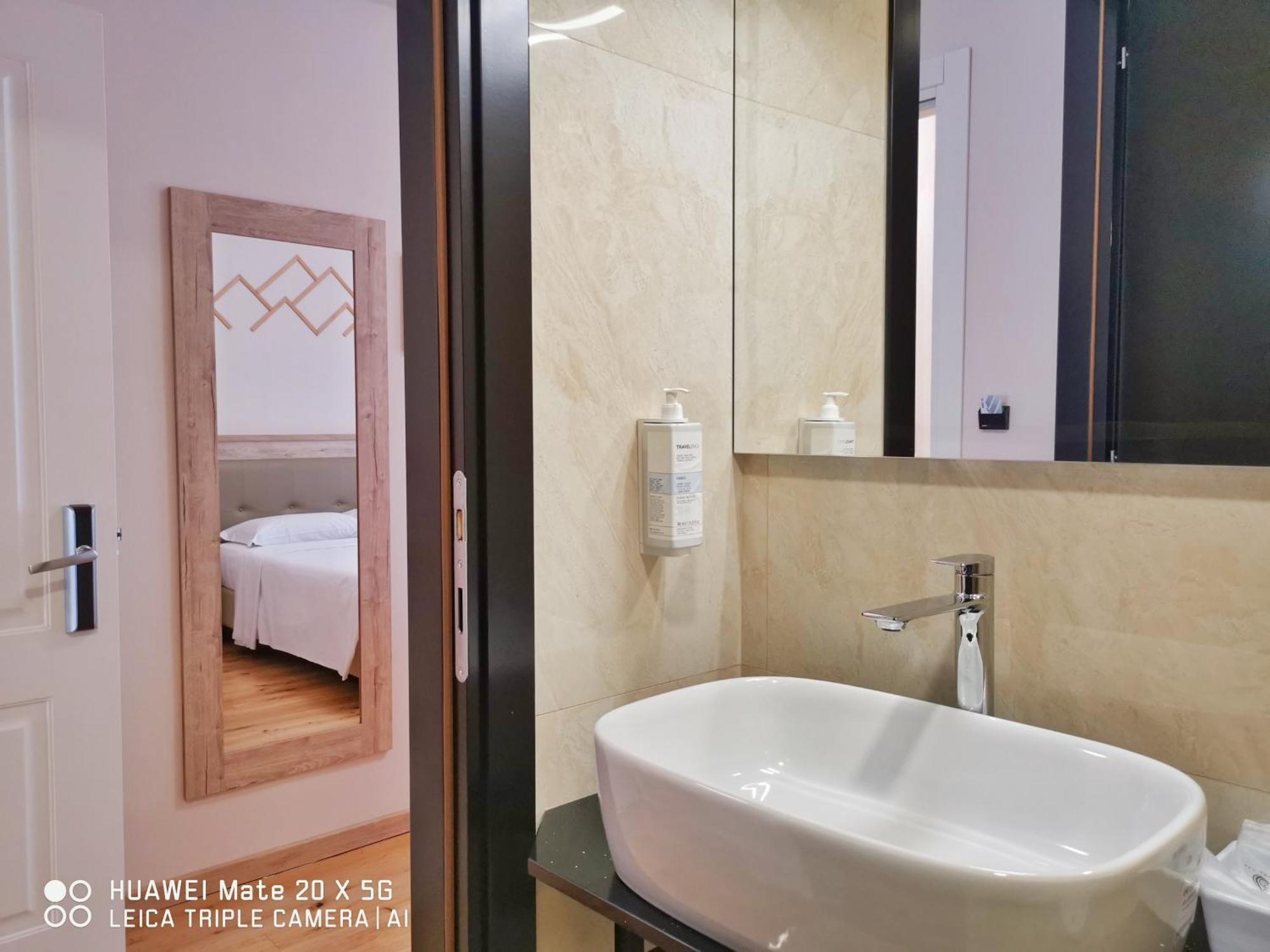 Guesthouse Central Station Group - Via Ponte Seveso 18 ميلان المظهر الخارجي الصورة